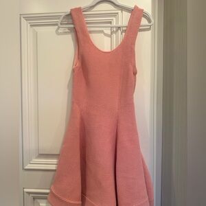Pink Alice and Olivia soft sleeveless dress with half zipper look in the back.